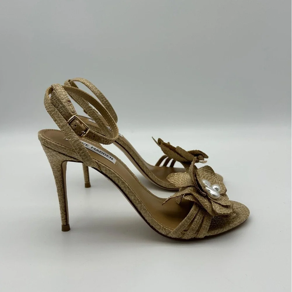 Steve Madden embrace textures